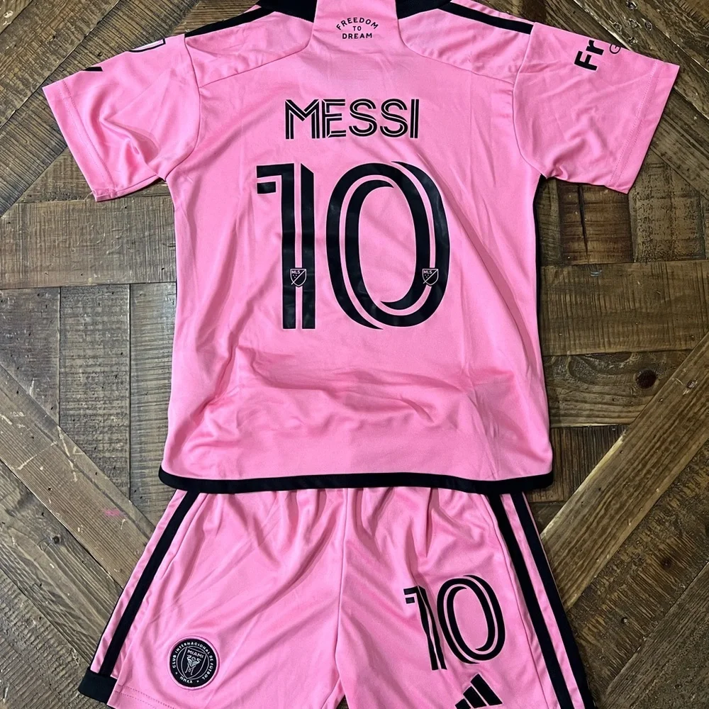 Inter Miami CF #10 Leo Messi set for Kids - Picture 2 of 4